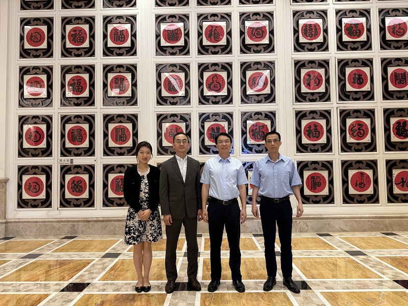 副总领事，与福建省外事办公室副主任面谈